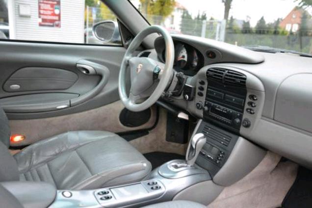 PORSCHE 911 996 (01/07/2001) - 